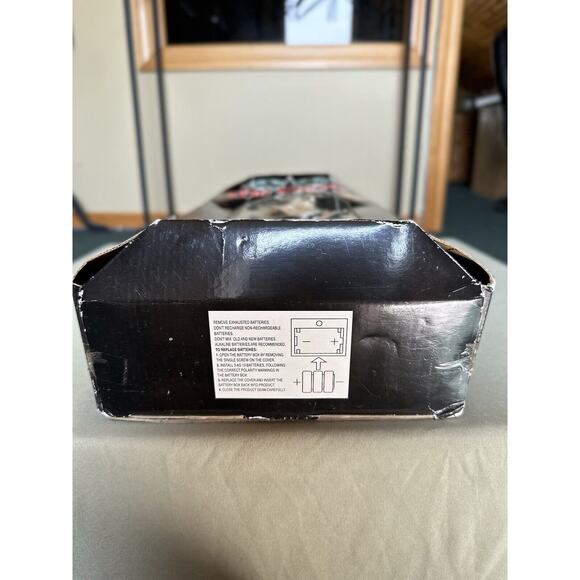 The Crow Eric Draven 18" Talking Doll Spencer Gifts Limited Edition #04158 - Picture 9 of 11